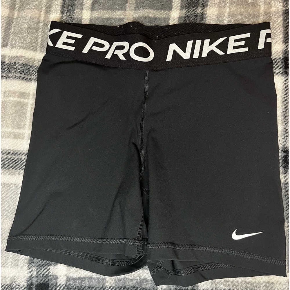 Women’s NIKE Pro Spandex Shorts